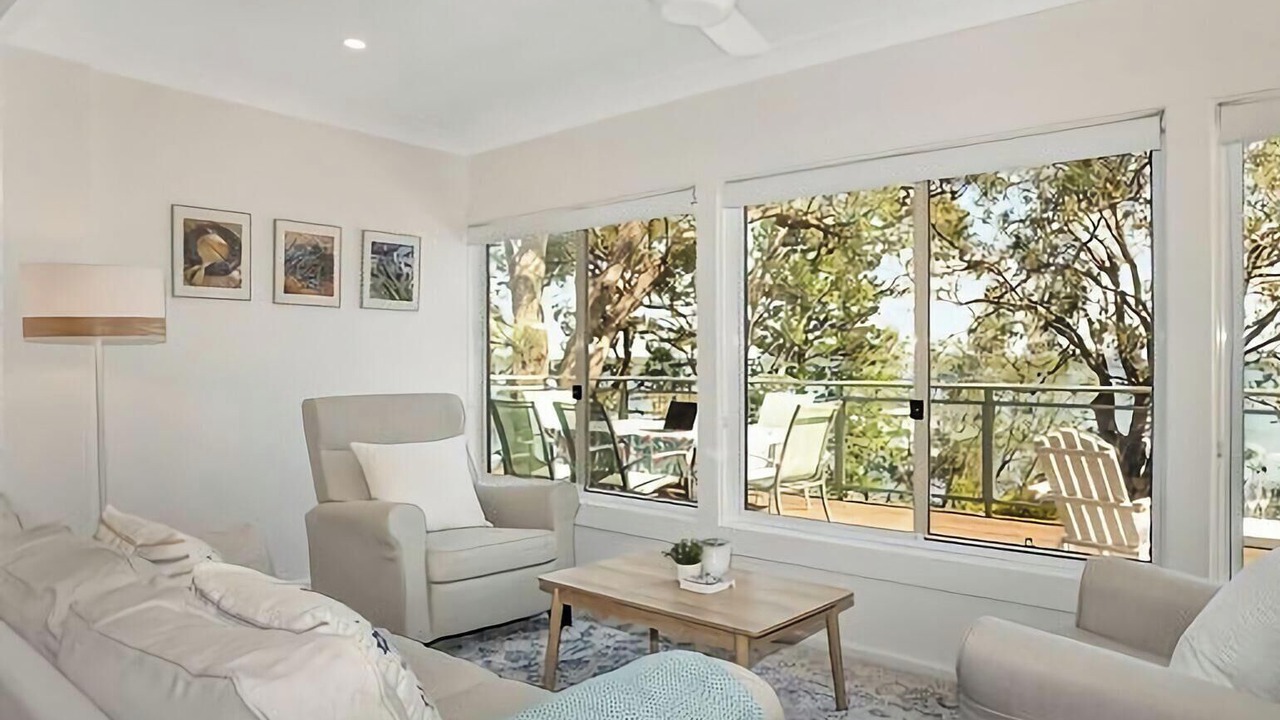 Photo of Livingroom in Summerland Point
