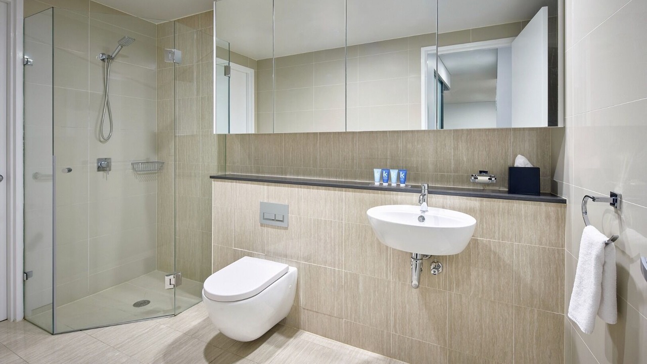 Photo of Bathroom in Haymarket