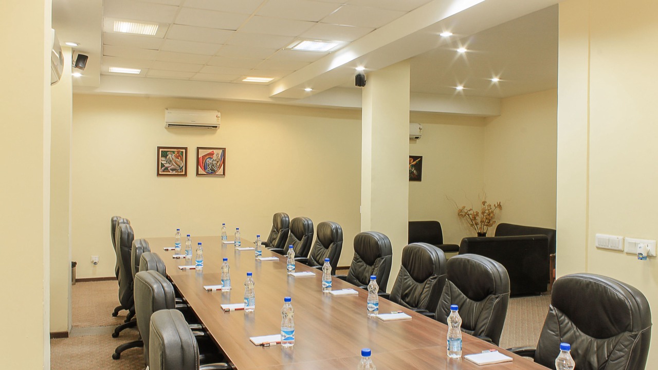 Photo of Others in DLF Phase 3