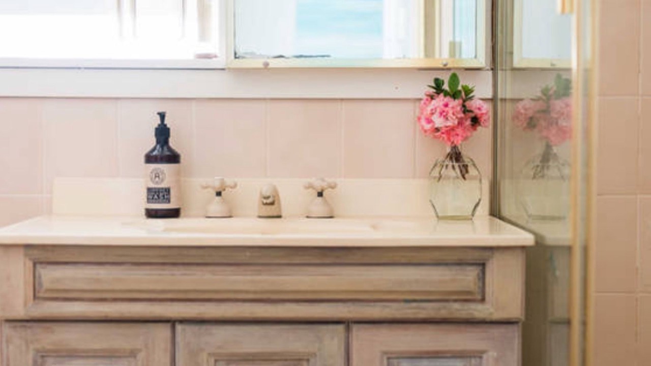 Photo of Bathroom in Freshwater