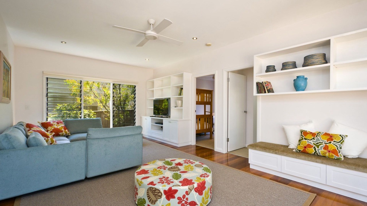 Photo of Livingroom in Whale Beach