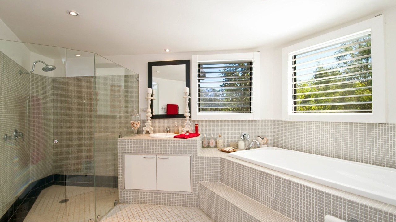 Photo of Bathroom in Whale Beach