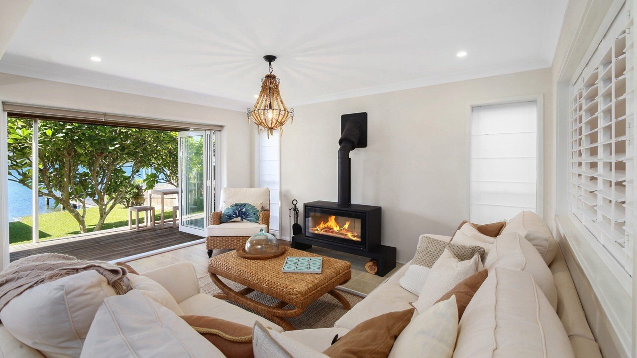 Photo of Livingroom in Pretty Beach Central Coast