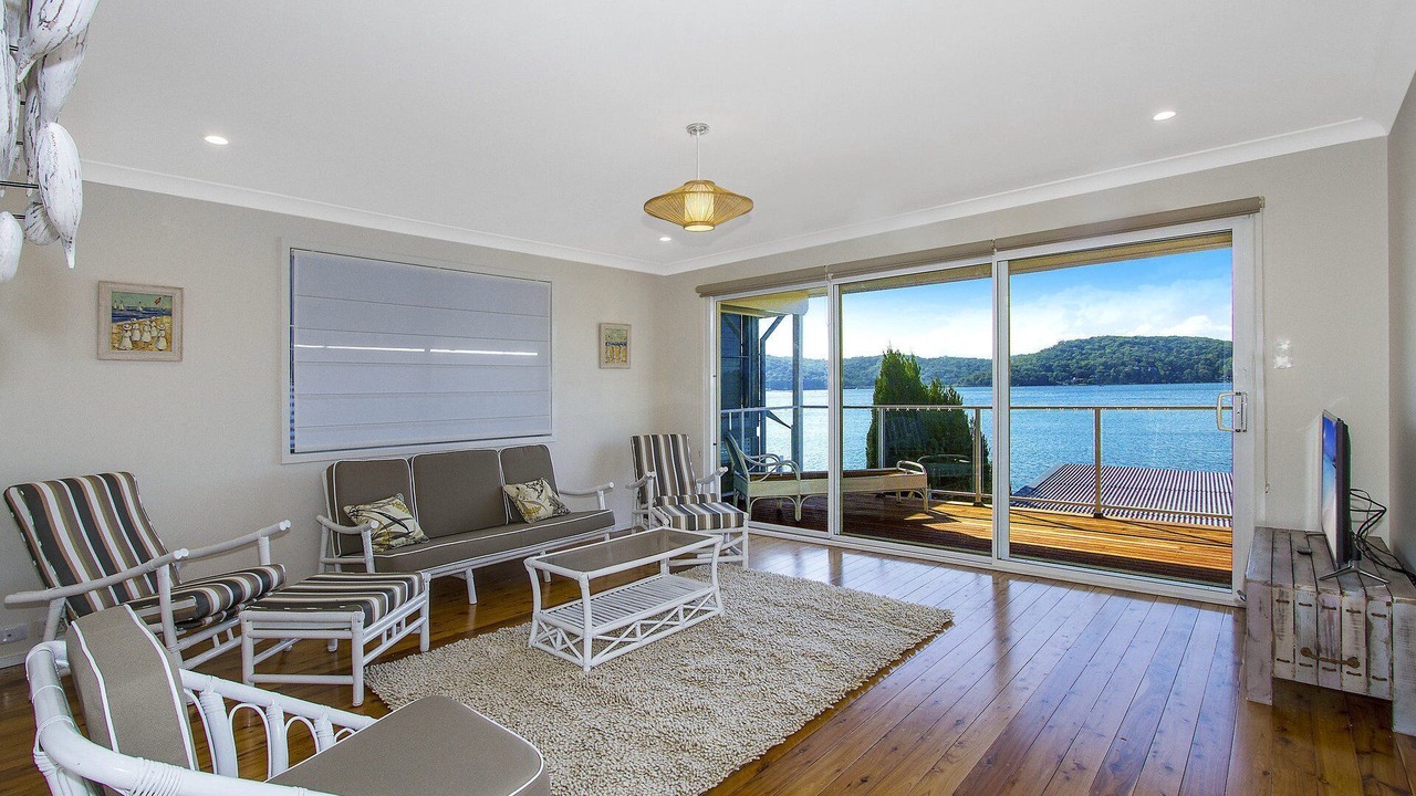 Photo of Livingroom in Pretty Beach Central Coast