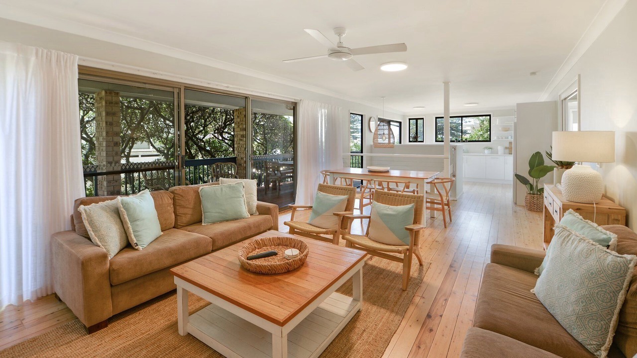 Photo of Livingroom in Avoca Beach