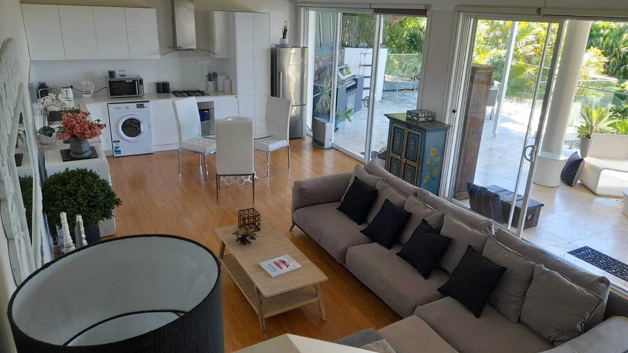 Photo of Livingroom in Newport