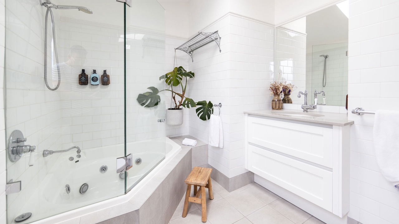 Photo of Bathroom in Woodhill
