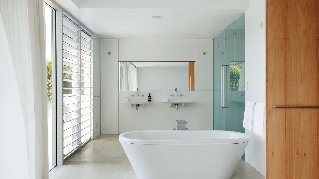 Photo of Bathroom in Whale Beach
