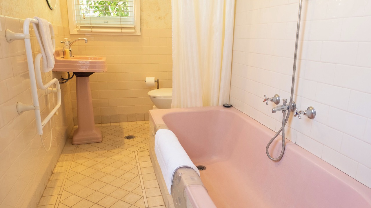 Photo of Bathroom in Wentworth Falls