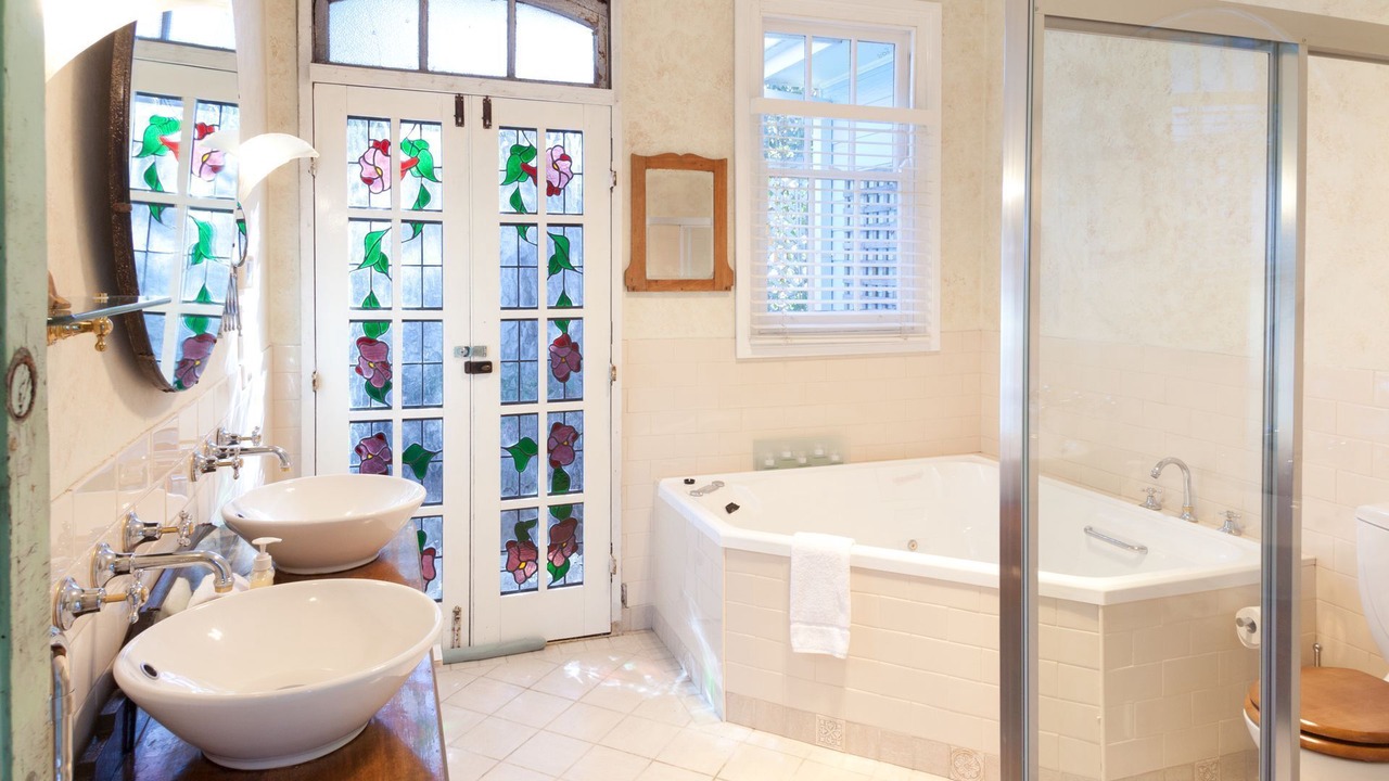 Photo of Bathroom in Wentworth Falls