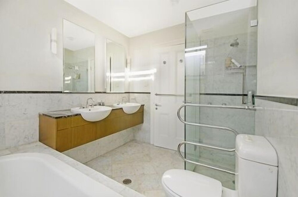 Photo of Bathroom in Paddington
