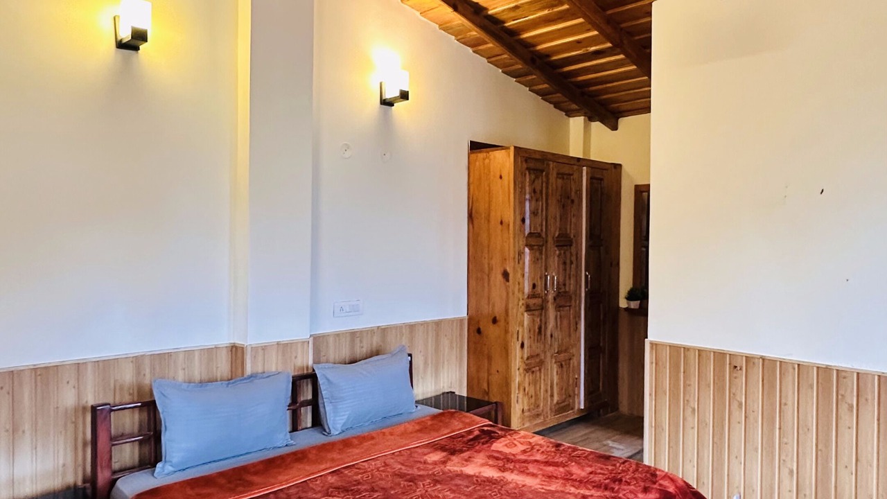 Photo of Bedroom in Nainital