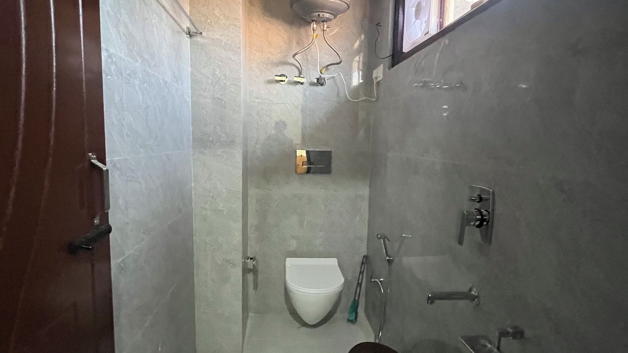 Photo of Bathroom in Sarahan