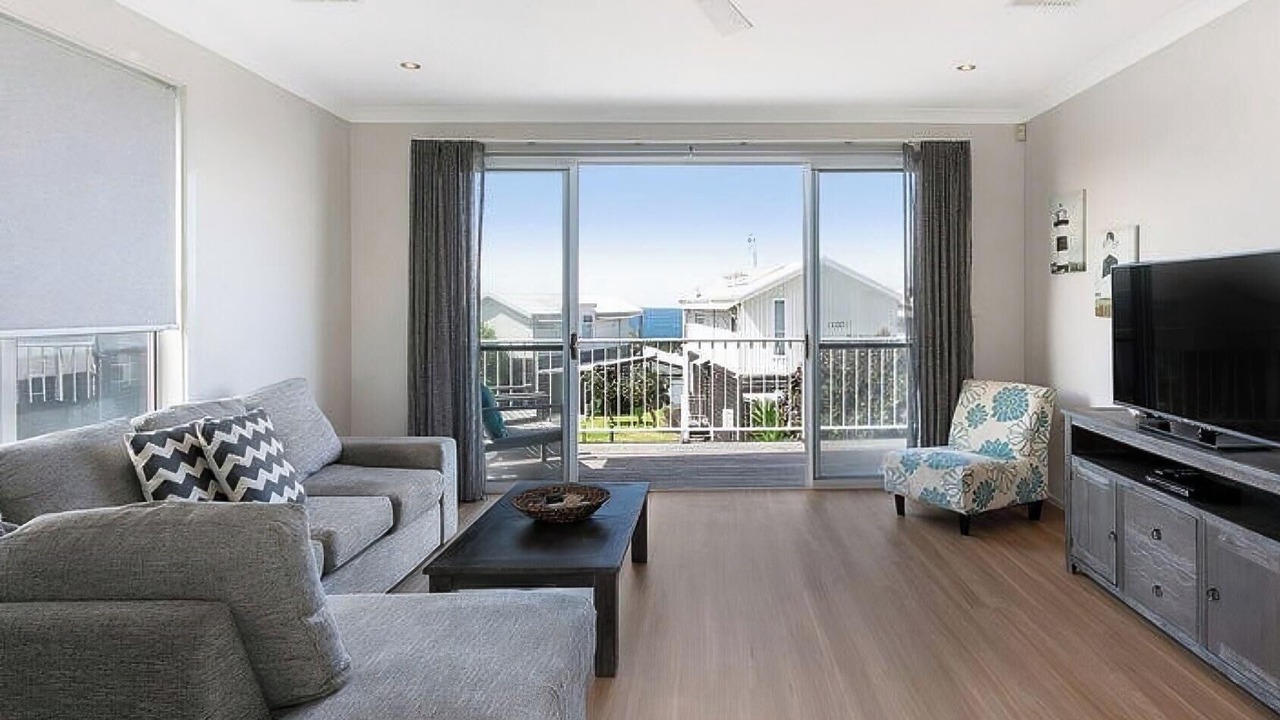 Photo of Livingroom in Caves Beach