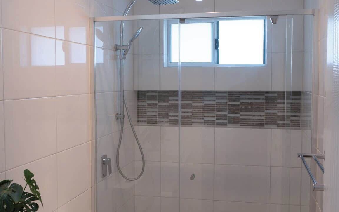 Photo of Bathroom in Gledswood Hills