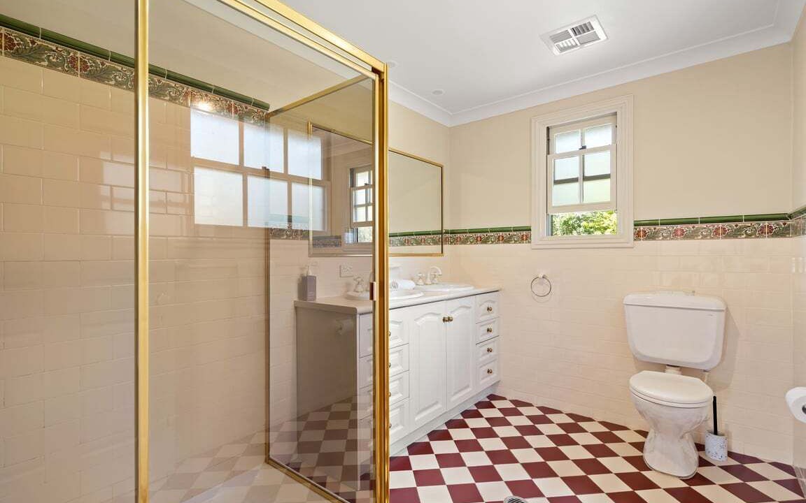 Photo of Bathroom in Werai