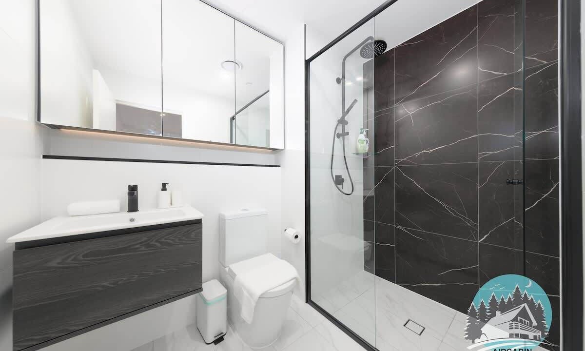 Photo of Bathroom in Melrose Park