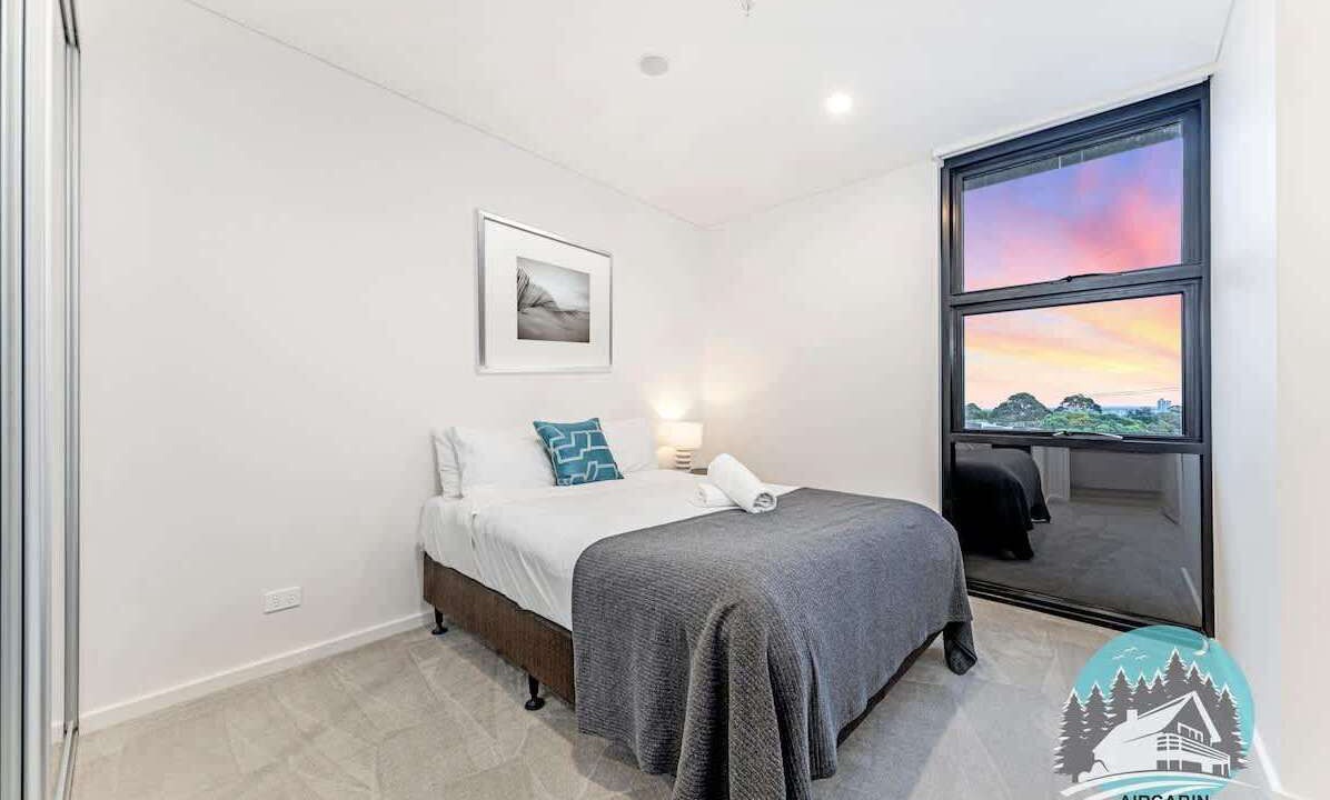 Photo of Bedroom in Melrose Park