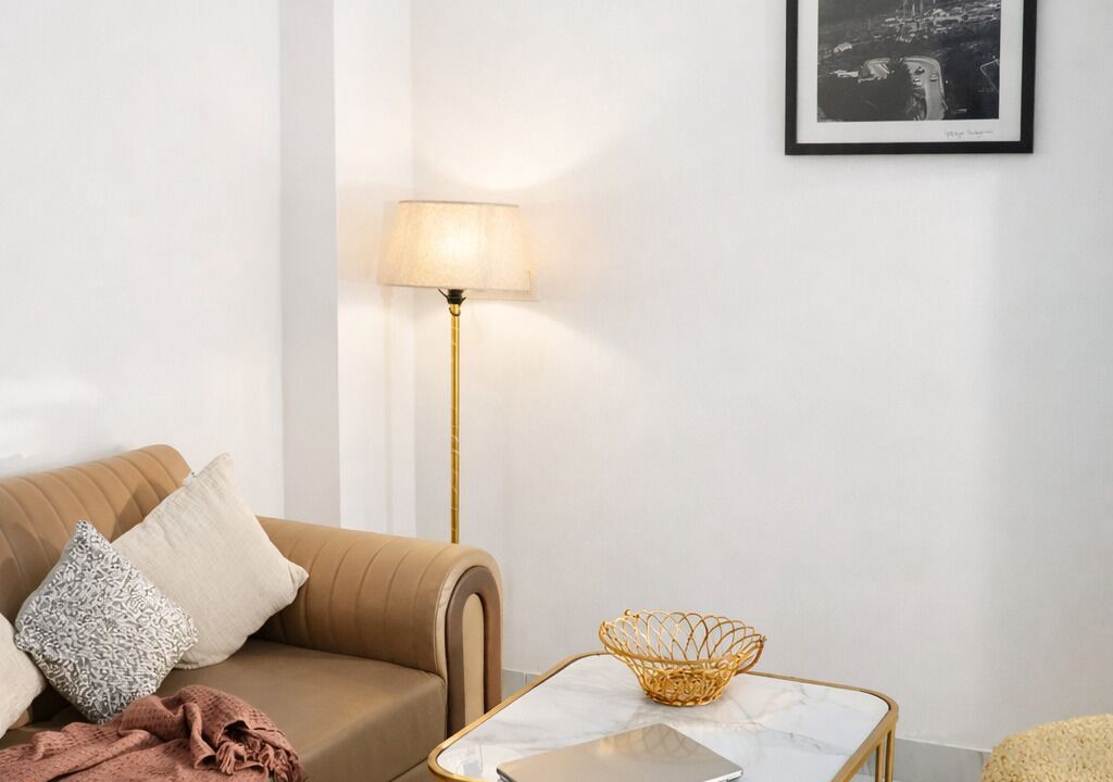 Photo of Livingroom in DLF Phase 5