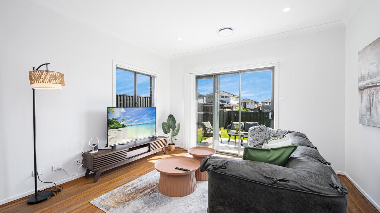 Photo of Livingroom in Austral