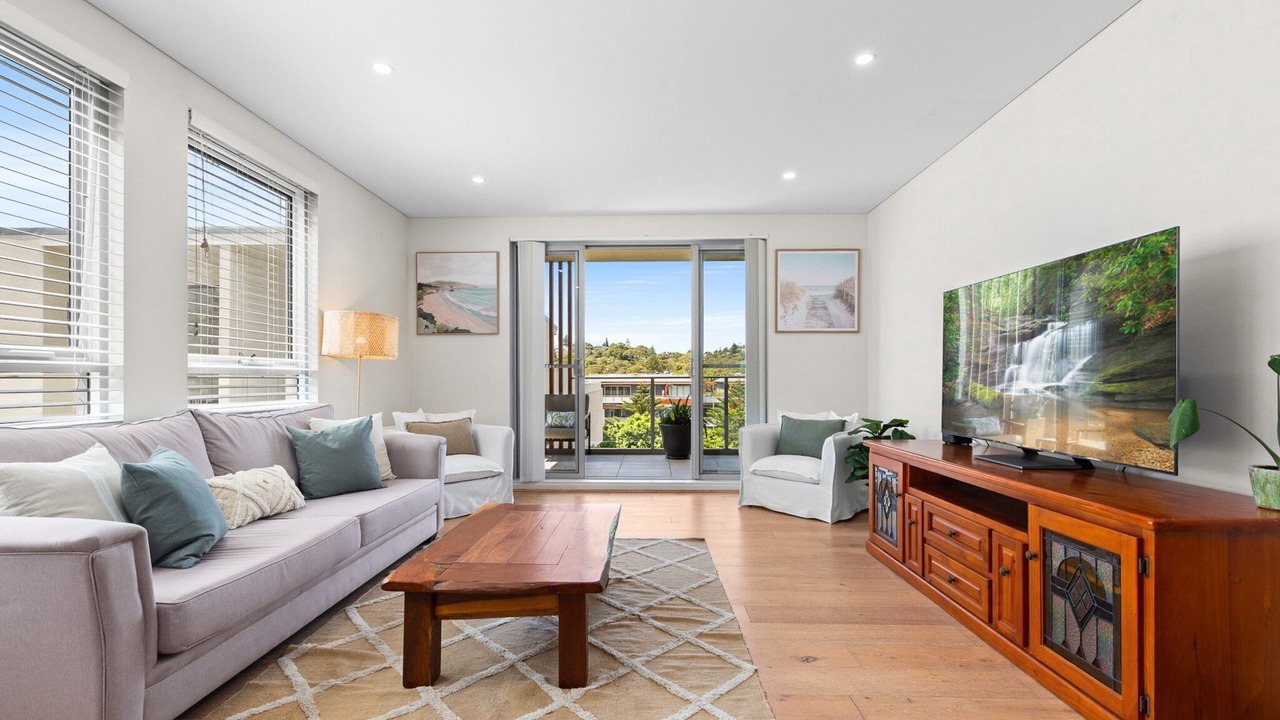 Photo of Livingroom in Newport