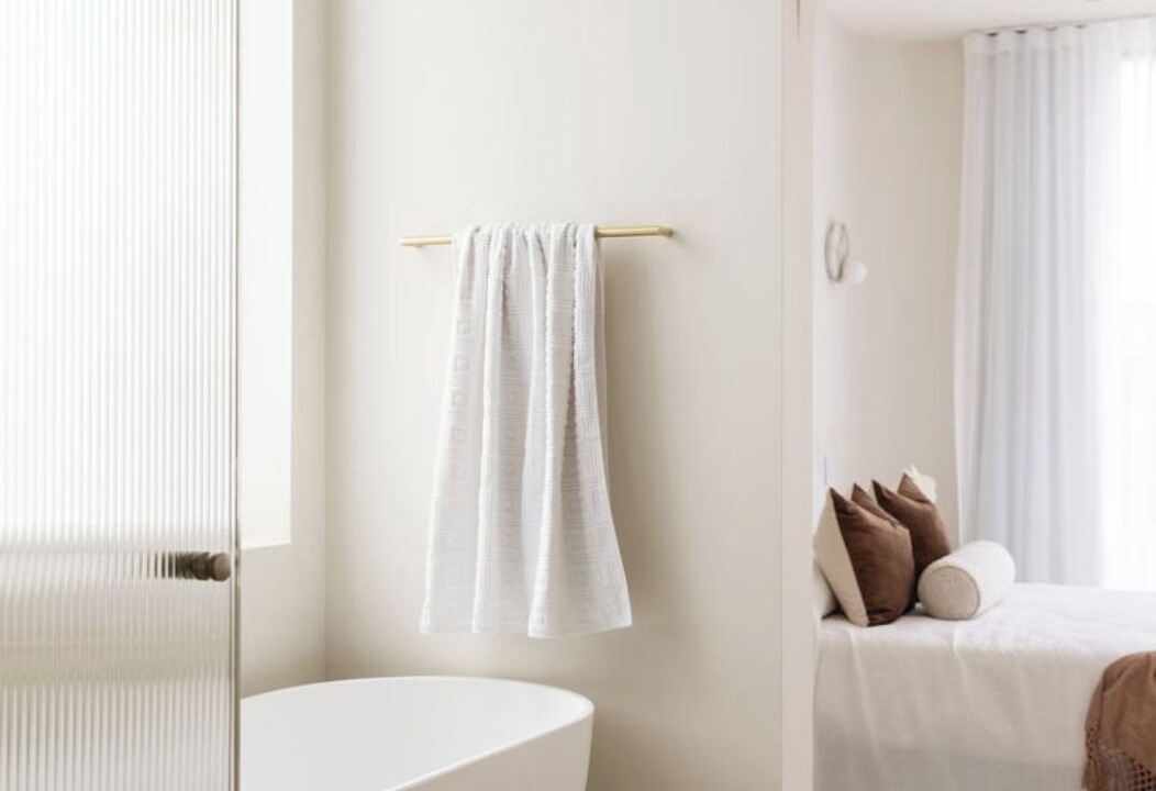 Photo of Bedroom in Longueville