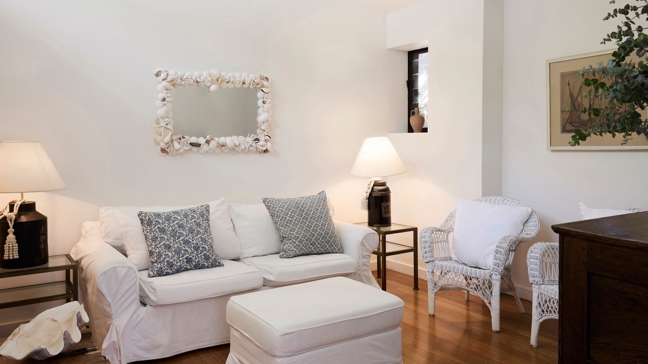 Photo of Livingroom in Palm Beach