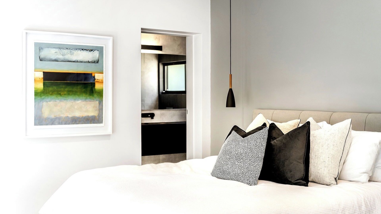 Photo of Bedroom in Clifton Gardens