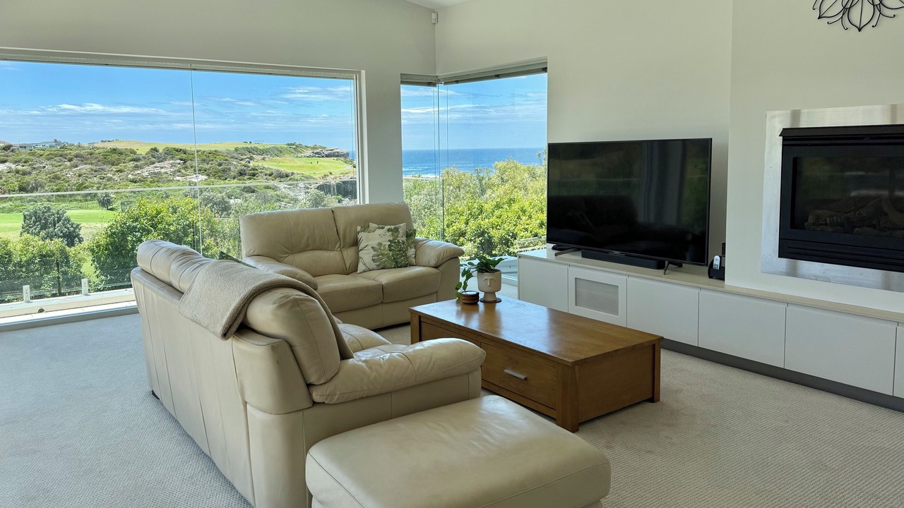 Photo of Livingroom in Little Bay