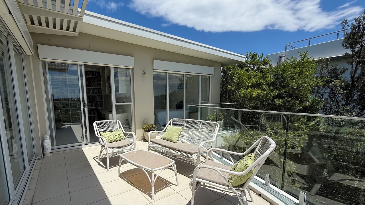 Photo of Patio Balcony in Little Bay