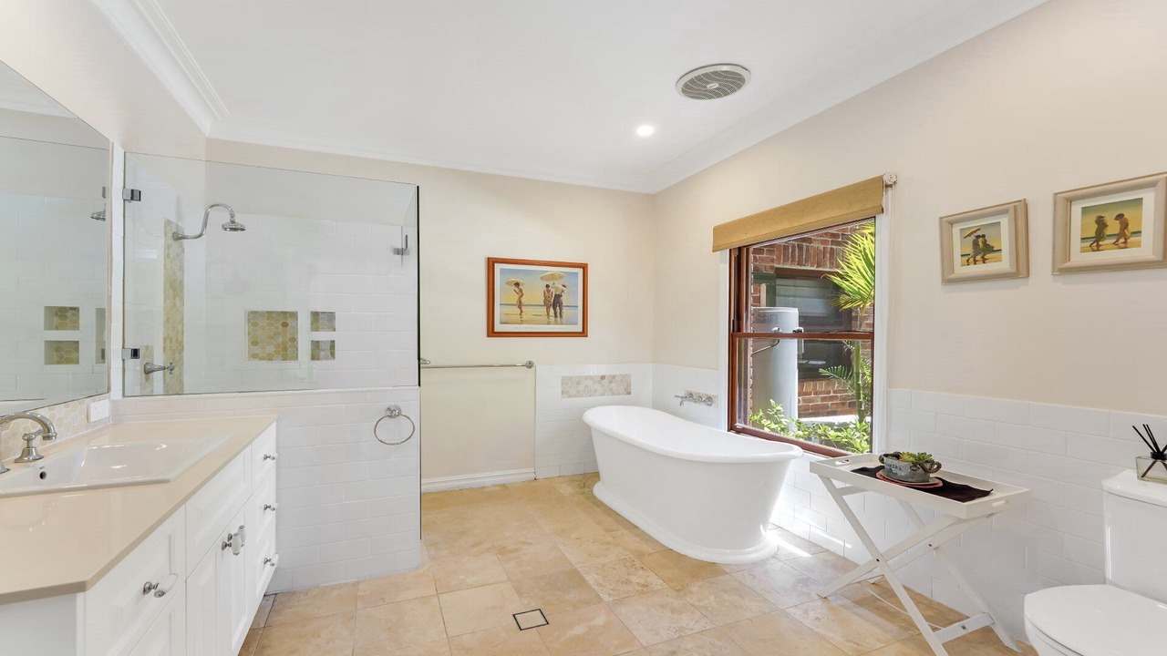 Photo of Bathroom in Holgate