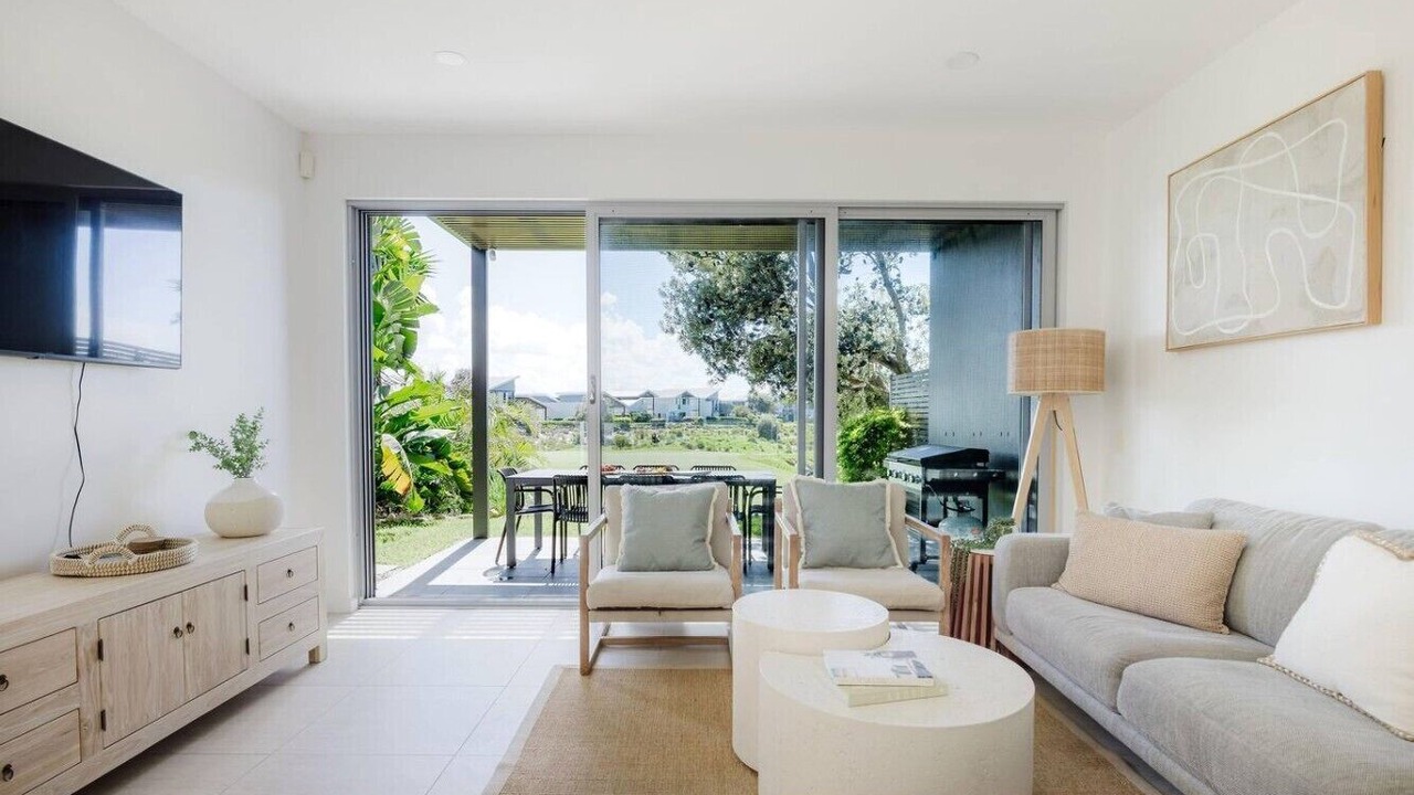 Photo of Livingroom in Magenta Shores