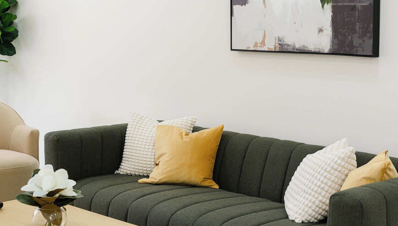 Photo of Livingroom in Dundas Valley