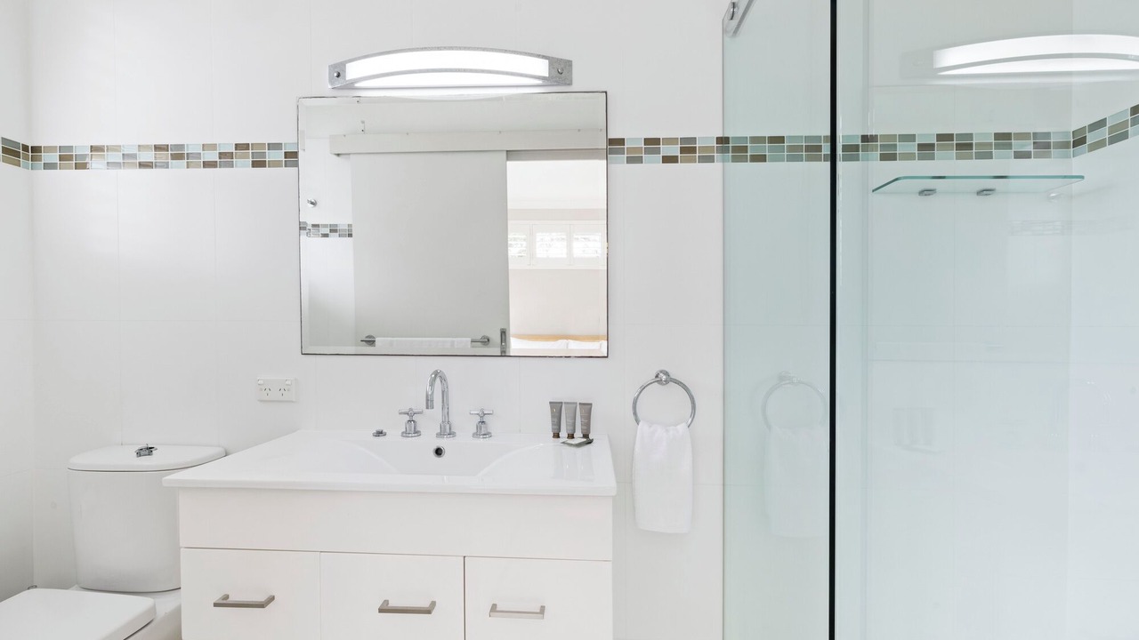 Photo of Bathroom in Avalon Beach