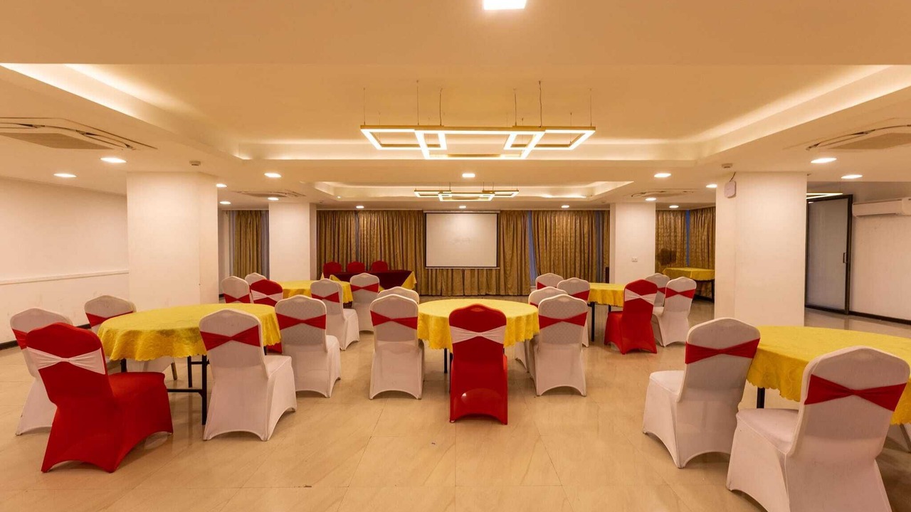 Photo of Bedroom in Ahmedabad City Centre