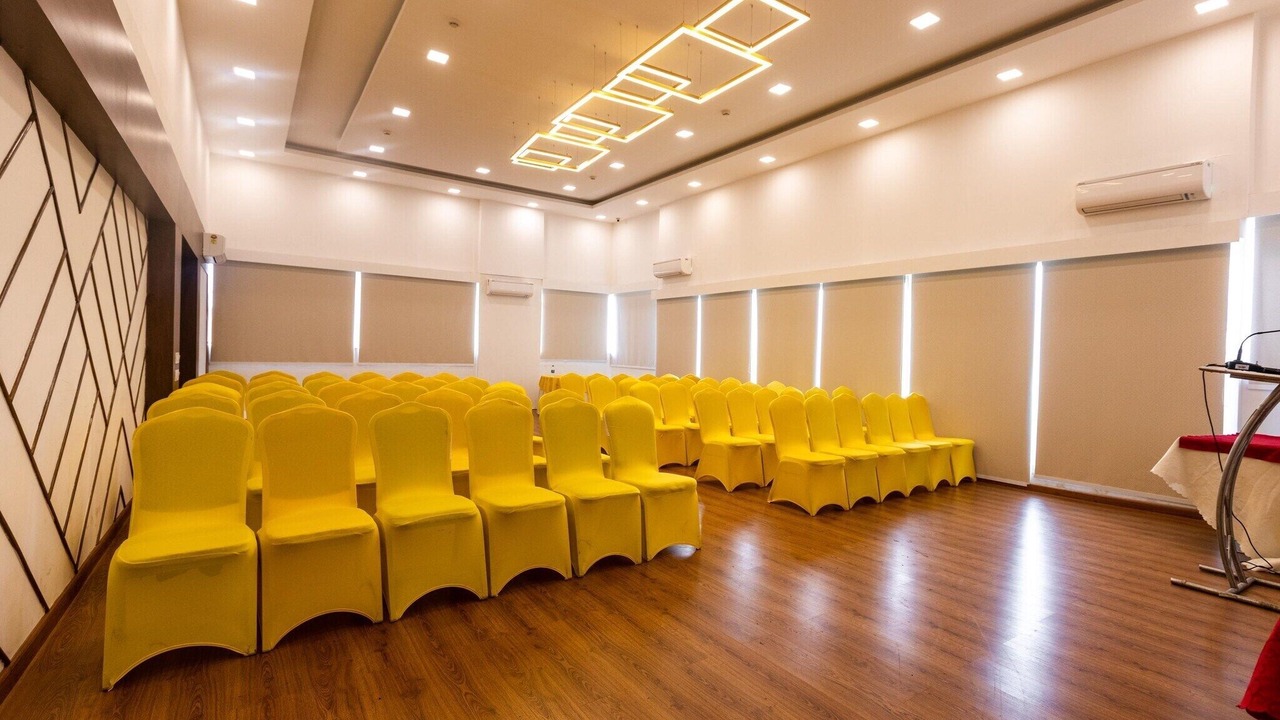 Photo of Bedroom in Ahmedabad City Centre