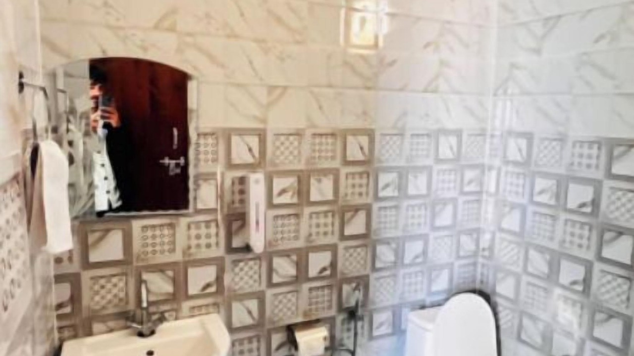 Photo of Bathroom in Kanatal