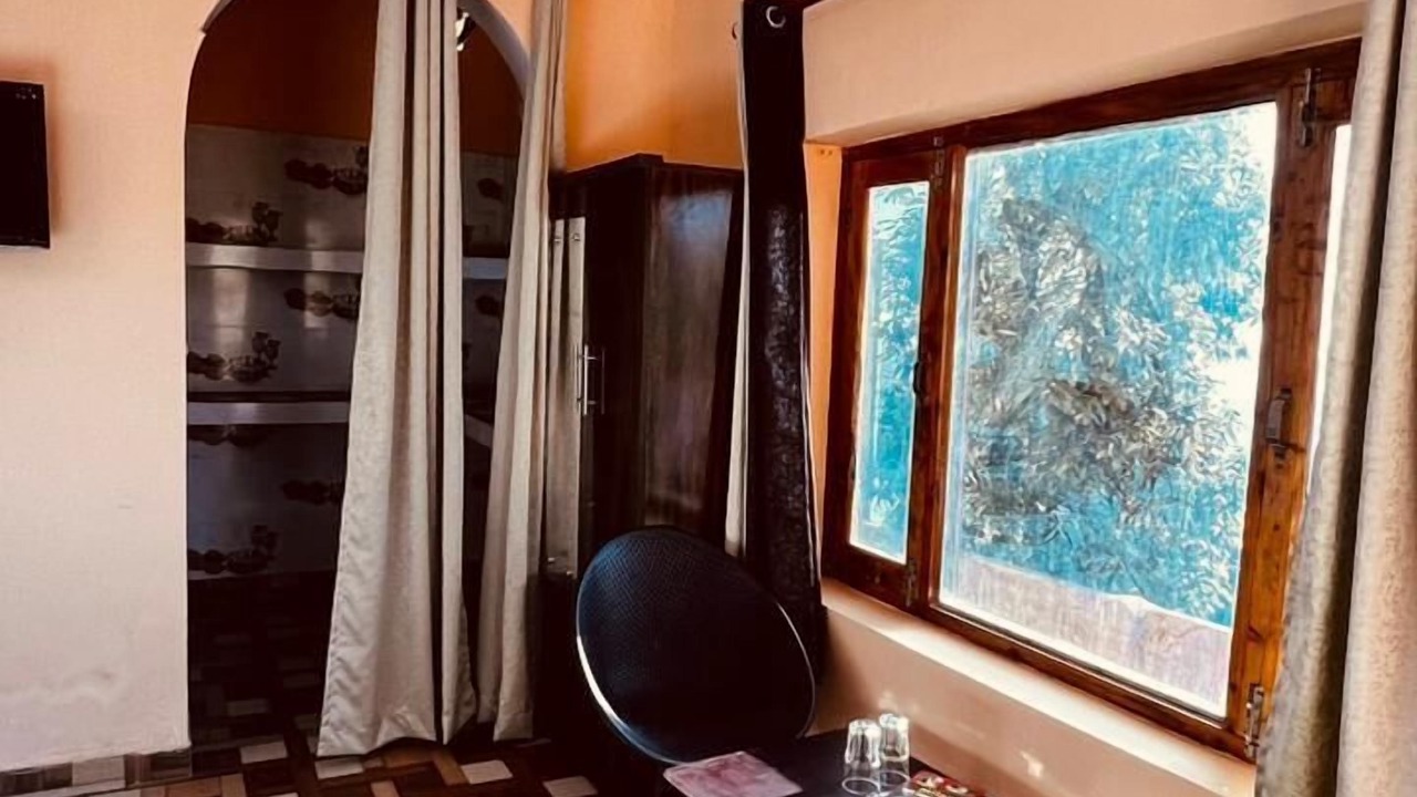 Photo of Livingroom in Kanatal