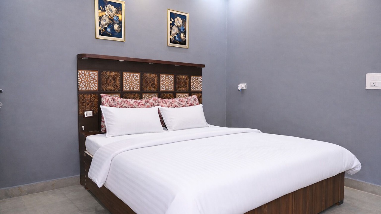 Photo of Bedroom in Greater Noida
