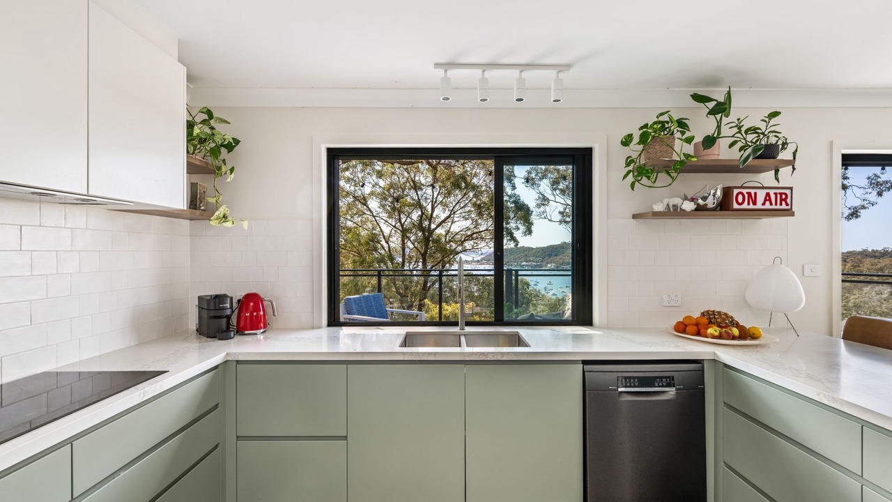 Photo of Kitchen in Avalon Beach