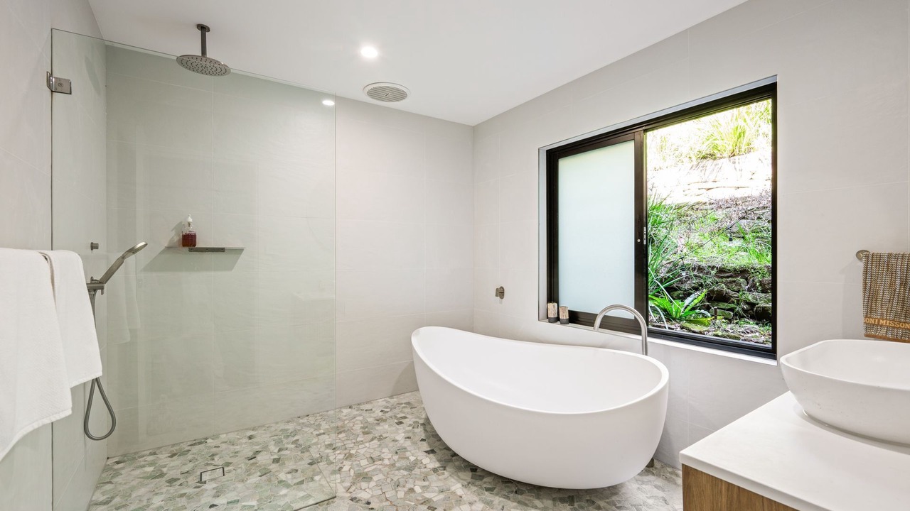 Photo of Bathroom in Avalon Beach