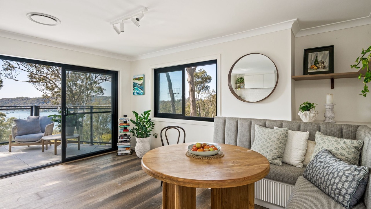 Photo of Livingroom in Avalon Beach