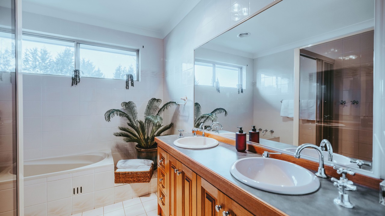 Photo of Bathroom in Glenquarry