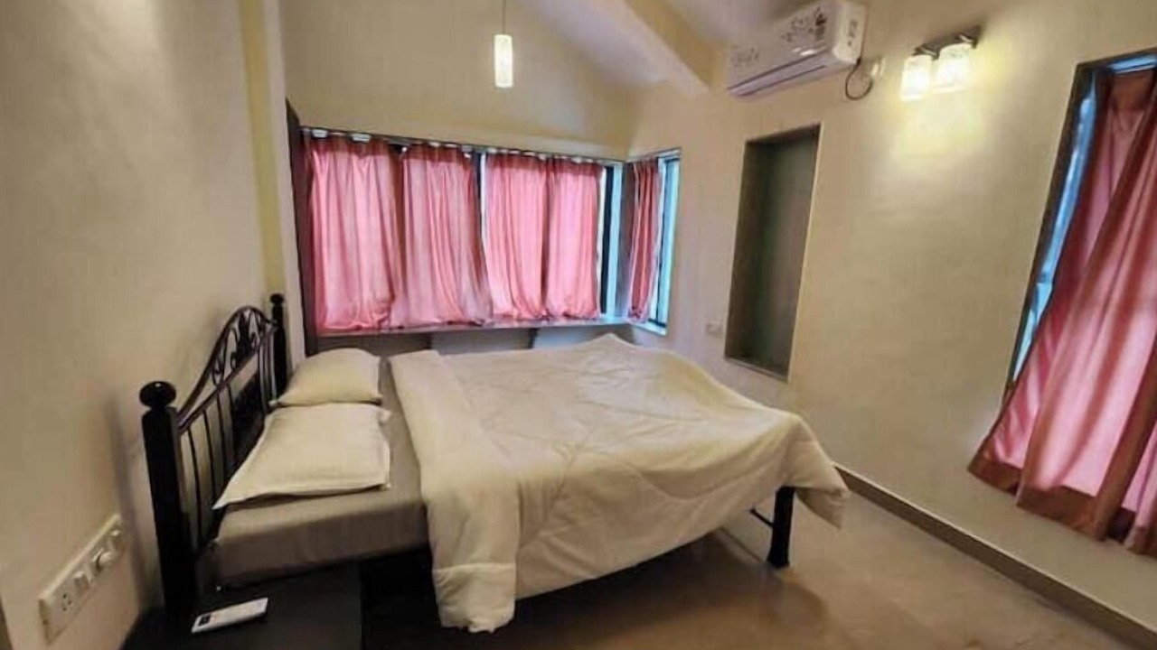 Photo of Bedroom in Lonavala