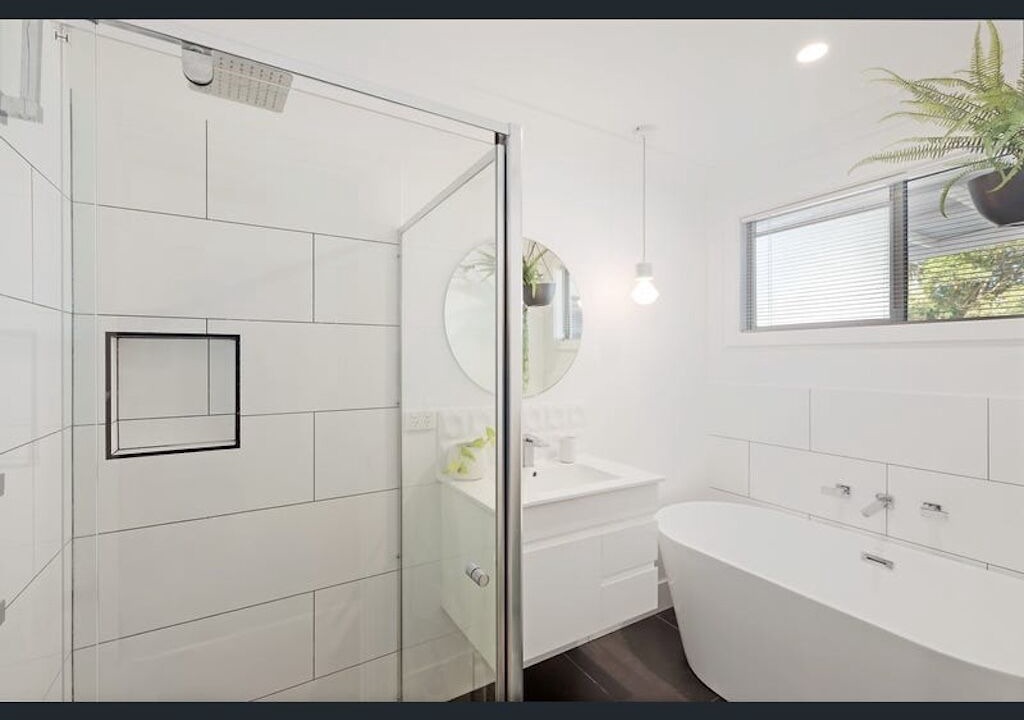 Photo of Bathroom in Killarney Vale