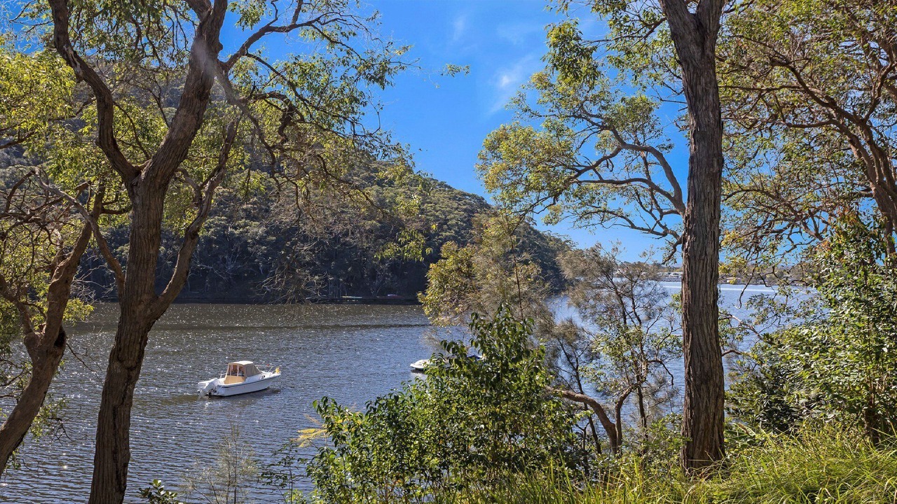 Photo of Others in Horsfield Bay