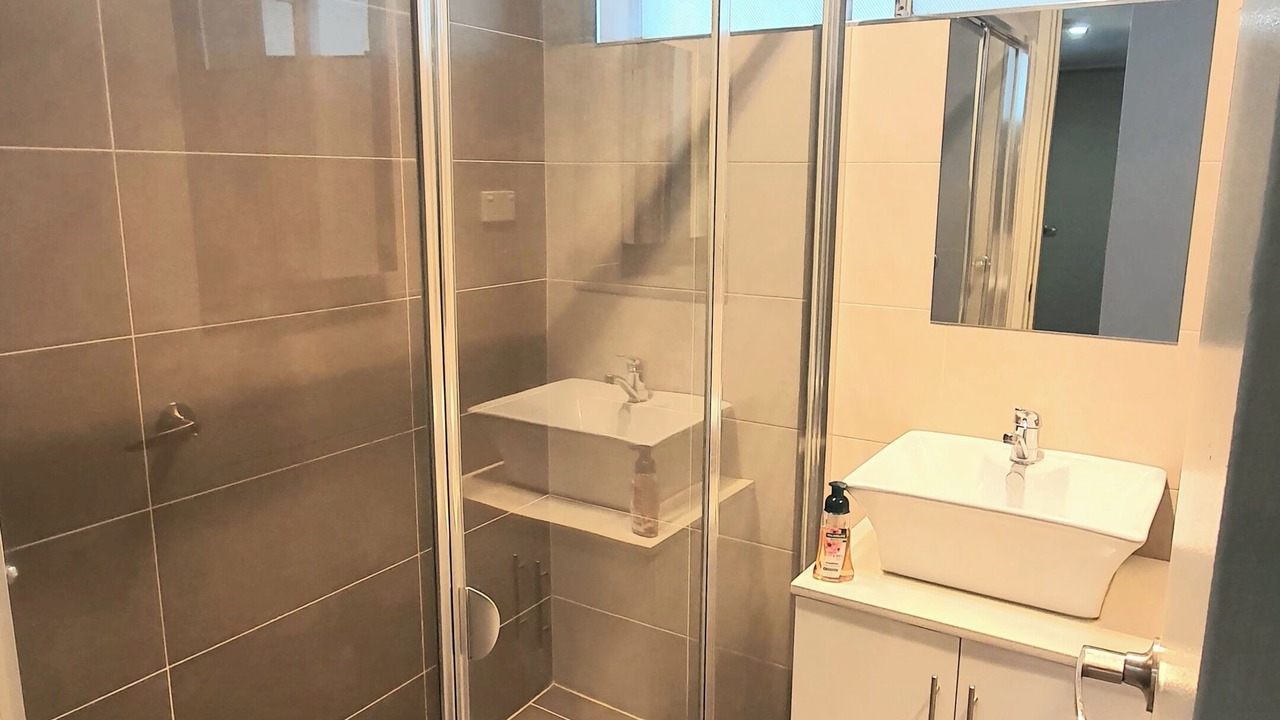 Photo of Bathroom in Page