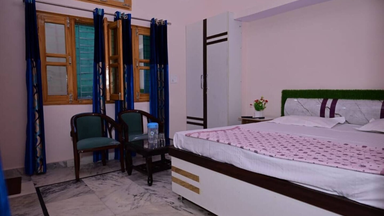 Photo of Bedroom in Rajgarhi