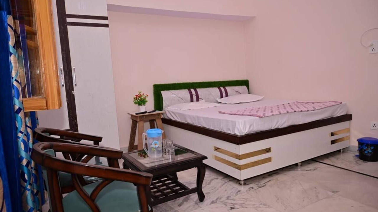 Photo of Bedroom in Rajgarhi