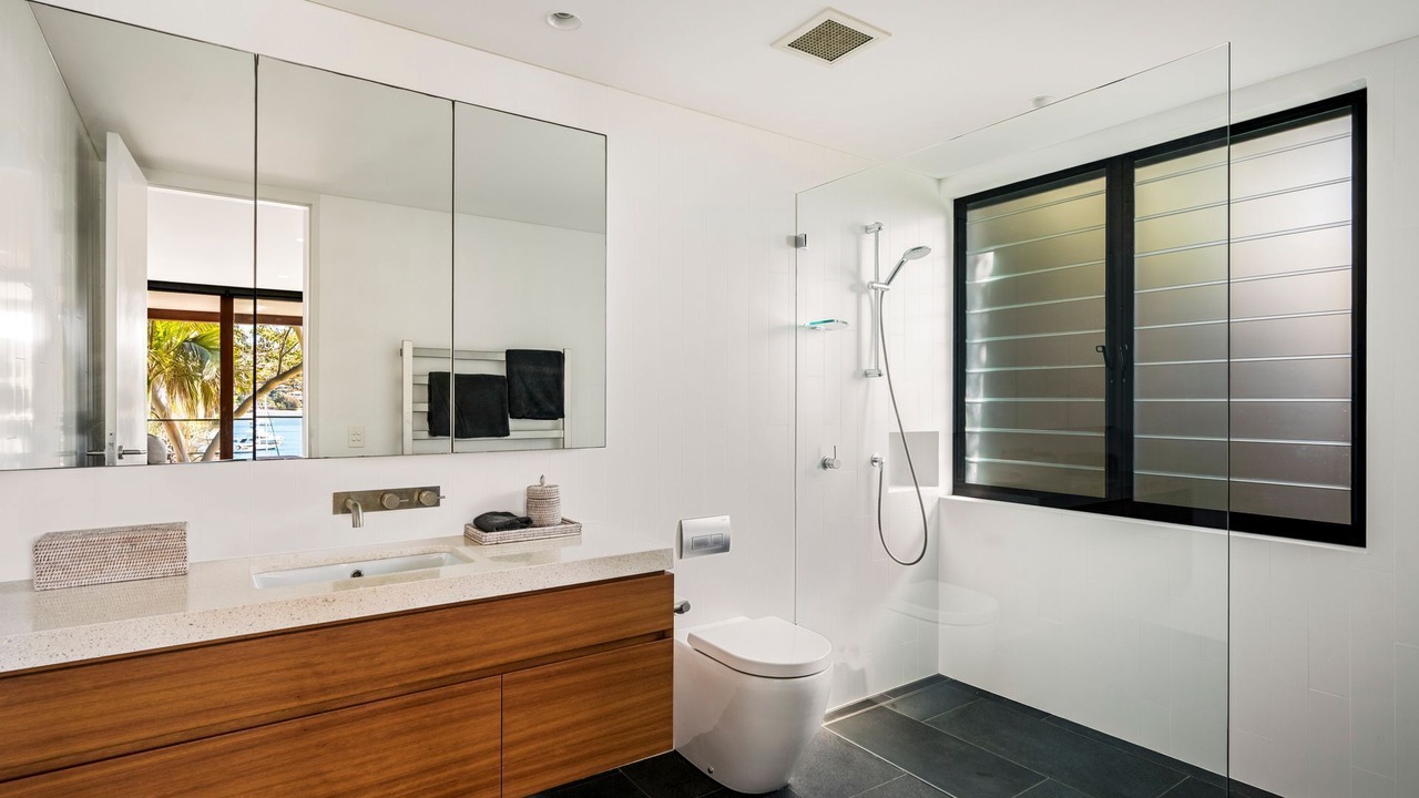 Photo of Bathroom in Avalon Beach